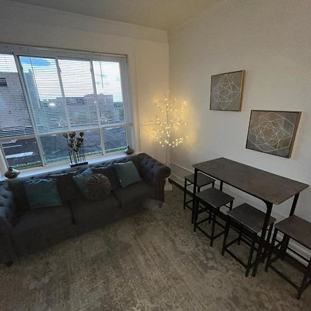 2 Bedroom Stylist Apartment 디트로이트 외부 사진